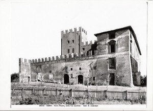 12-vista-fronatle-del-castello-300x217